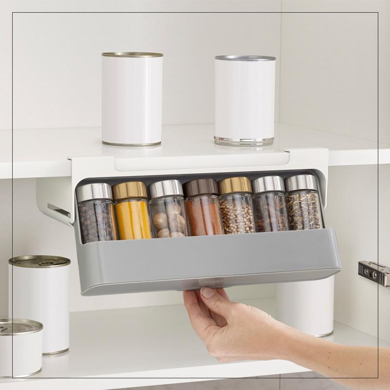 Wall-Mounted Spice OrganizerWall-Mounted Spice Organizer